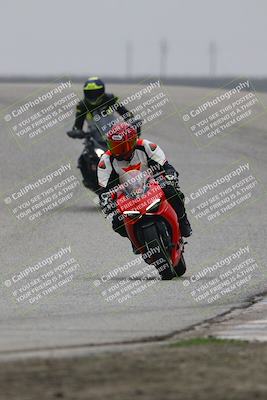 media/Nov-30-2025-TrackDaz (Sun) [[d8b22663df]]/C Group/Session 4 (Outside Grapevine)/